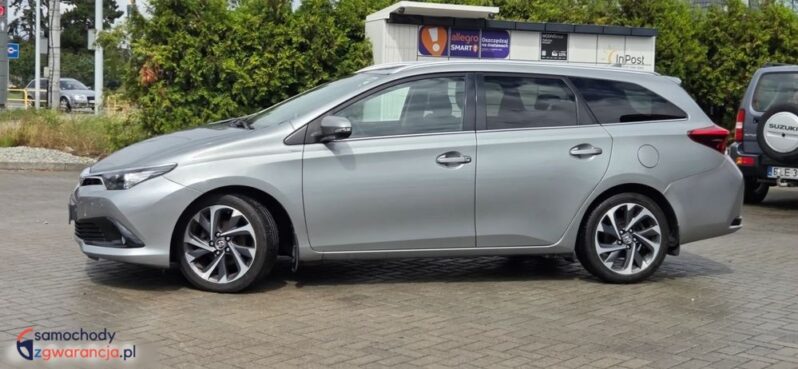 Toyota Auris 1.6 D-4D Design Edition full
