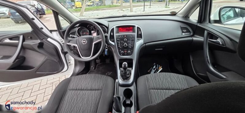Opel Astra 1.6 Color Edition full