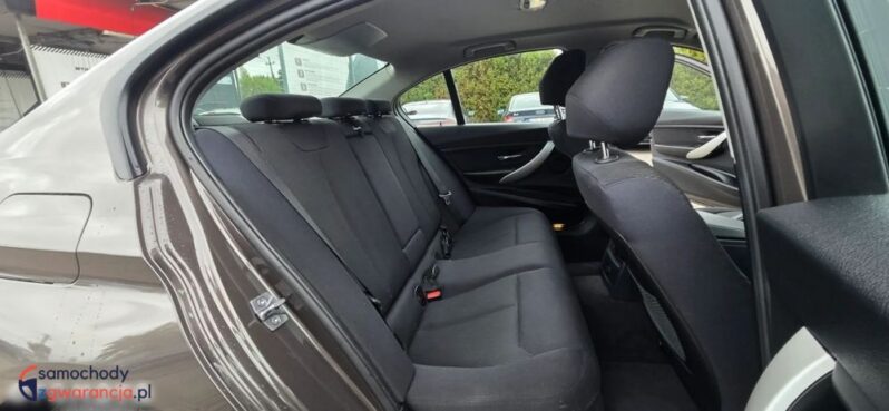 BMW Seria 3 316d EU6 full