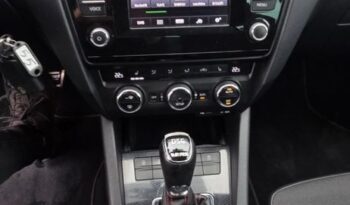 Skoda Octavia 2.0 TDI DSG RS full