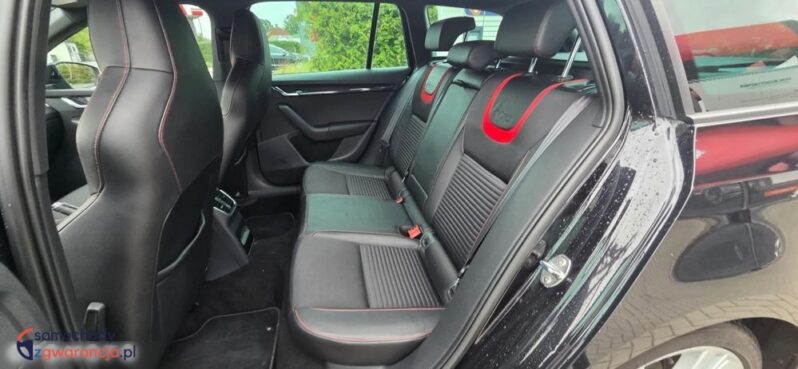 Skoda Octavia 2.0 TDI DSG RS full