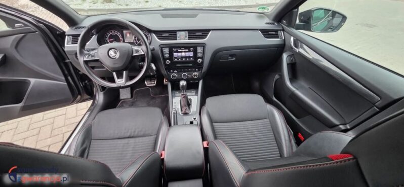 Skoda Octavia 2.0 TDI DSG RS full