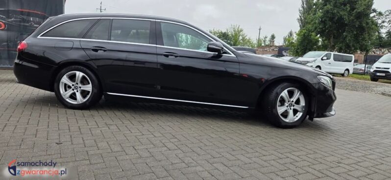 Mercedes-Benz Klasa E 220 d 9G-TRONIC full