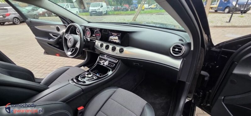 Mercedes-Benz Klasa E 220 d 9G-TRONIC full