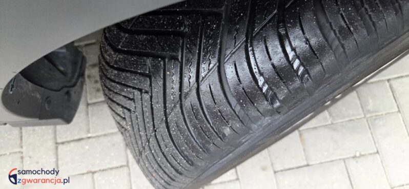 Ford Kuga 2.0 TDCi 2×4 Titanium full