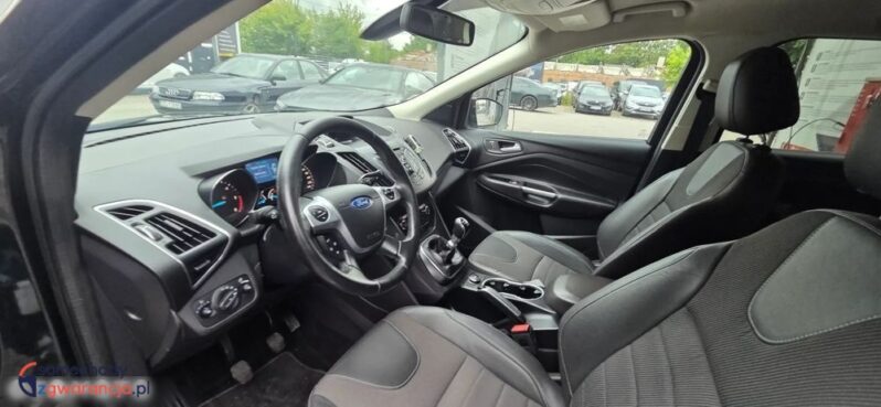 Ford Kuga 2.0 TDCi 2×4 Titanium full