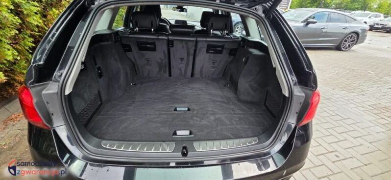 BMW Seria 3 320d Edition Luxury Line Purity full
