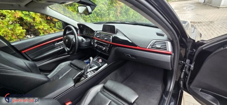 BMW Seria 3 320d Edition Luxury Line Purity full