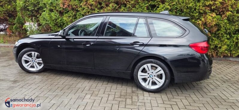 BMW Seria 3 320d Edition Luxury Line Purity full