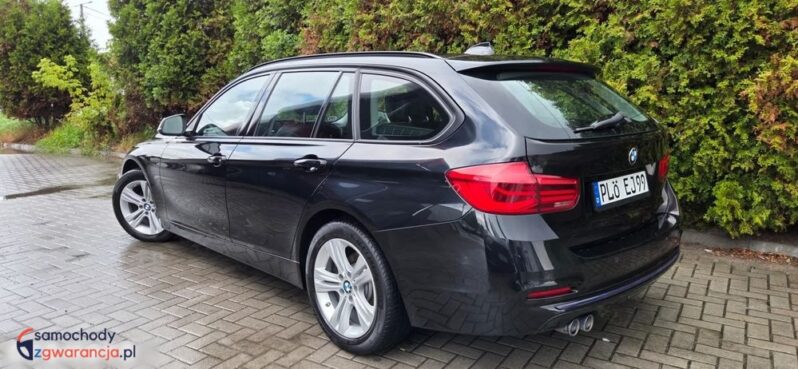 BMW Seria 3 320d Edition Luxury Line Purity full