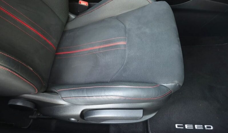 Kia Ceed 1.6 T-GDI GT full