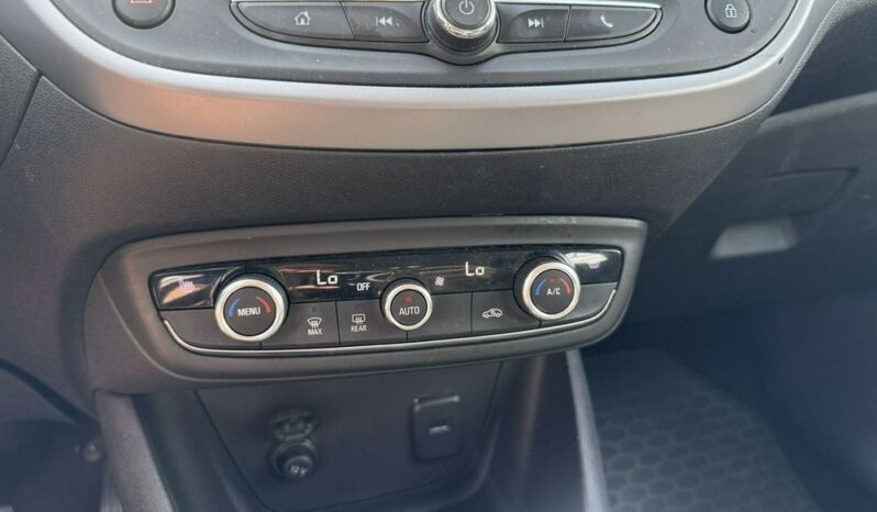 Opel Crossland X full