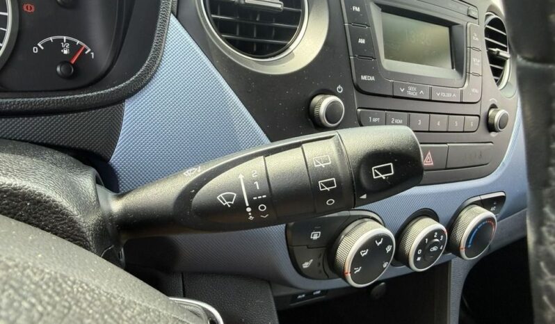 Hyundai i10 full