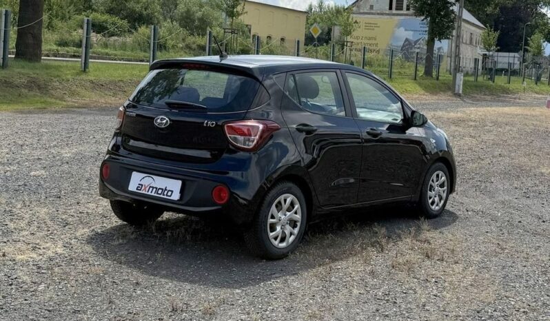 Hyundai i10 full