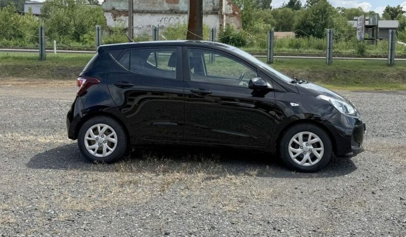 Hyundai i10 full