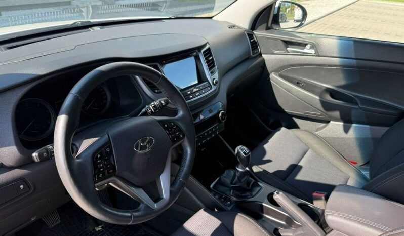 Hyundai Tucson blue 1.7 CRDi 2WD Style full
