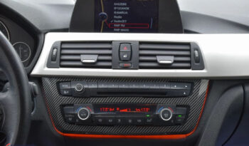 BMW Seria 3 318d Blue Performance Sport Line full