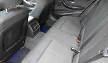 BMW Seria 3 318d Blue Performance Sport Line full
