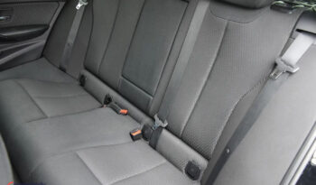 BMW Seria 3 318d Blue Performance Sport Line full
