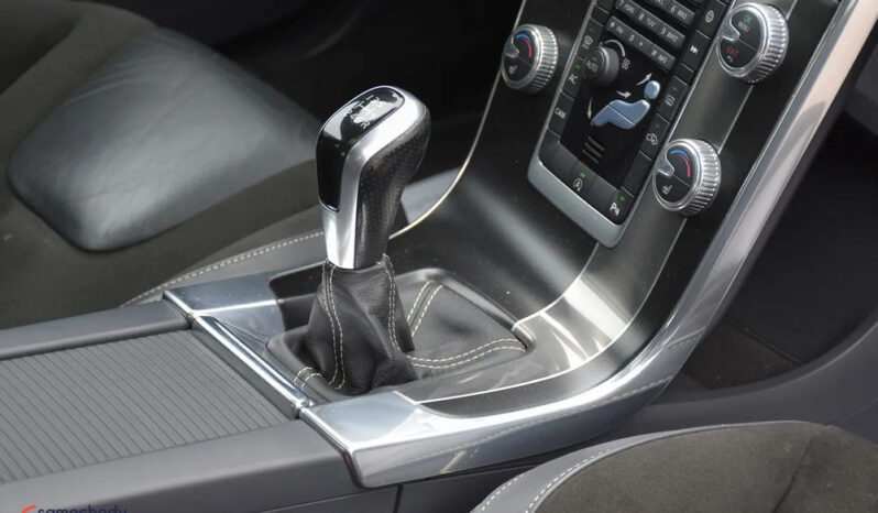 Volvo S60 D4 Drive-E R-Design Summum full