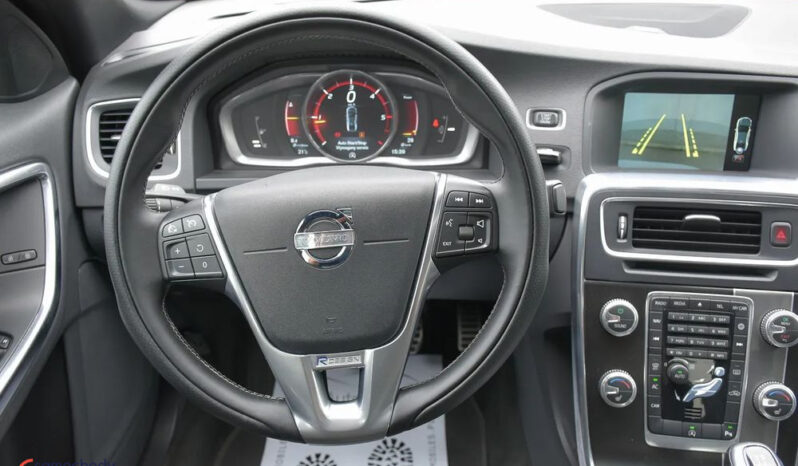 Volvo S60 D4 Drive-E R-Design Summum full