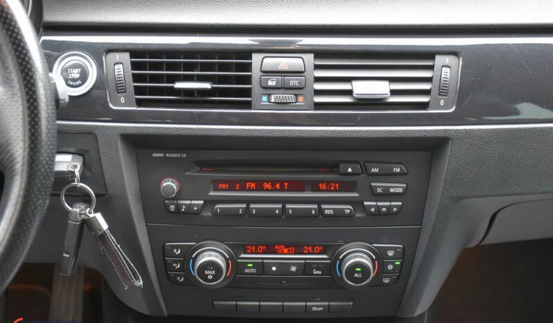 BMW Seria 3 318d DPF Edition Sport full