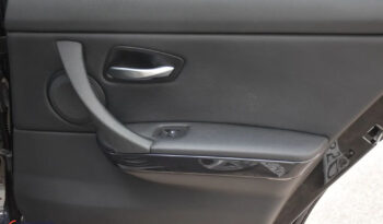 BMW Seria 3 318d DPF Edition Sport full