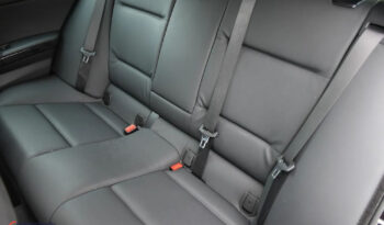 BMW Seria 3 318d DPF Edition Sport full