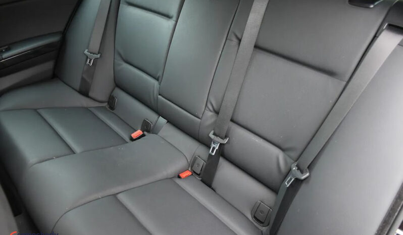 BMW Seria 3 318d DPF Edition Sport full