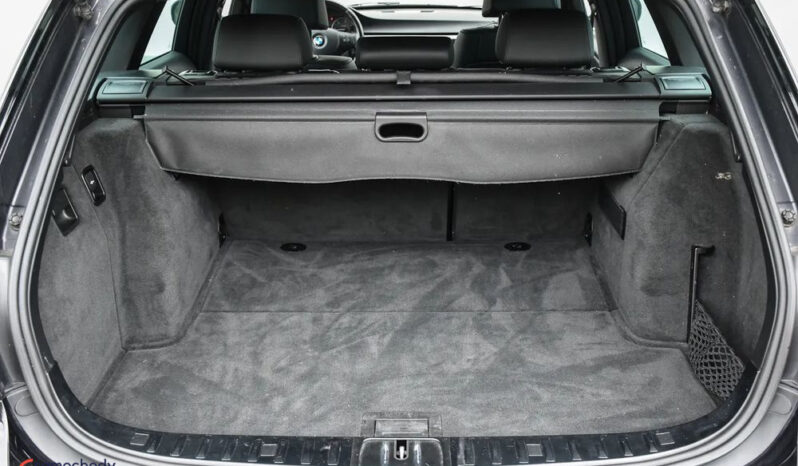 BMW Seria 3 318d DPF Edition Sport full