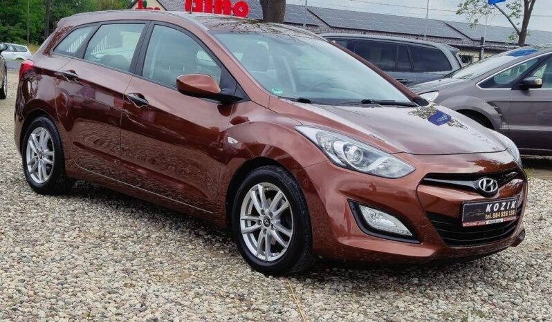 Hyundai i30 – 2013r.! 1.4 16V! 144tys.km! Navi! Kamera! Serwis! full