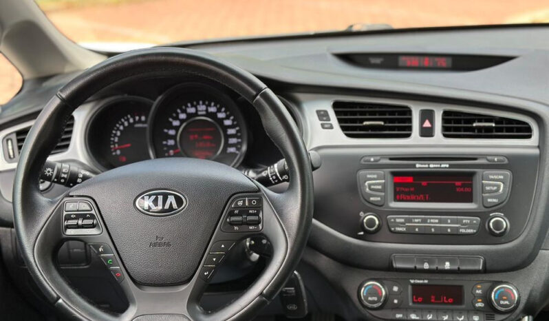 Kia Ceed 1.6 GDI Business Line full