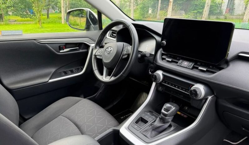 Toyota RAV4 full