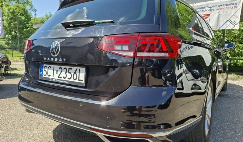 Volkswagen Passat Klimatronic 3-stref, Podgrz. fotele, Podgrz. szyba, Skóra/Alcantara B8 (2014-2023) full