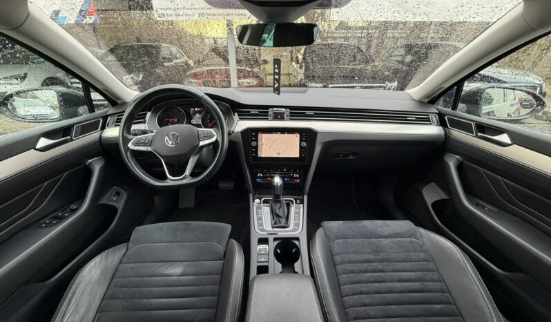 Volkswagen Passat Klimatronic 3-stref, Podgrz. fotele, Podgrz. szyba, Skóra/Alcantara B8 (2014-2023) full