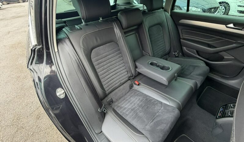 Volkswagen Passat Klimatronic 3-stref, Podgrz. fotele, Podgrz. szyba, Skóra/Alcantara B8 (2014-2023) full