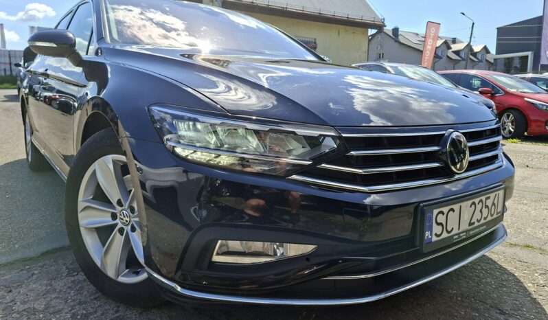 Volkswagen Passat Klimatronic 3-stref, Podgrz. fotele, Podgrz. szyba, Skóra/Alcantara B8 (2014-2023) full