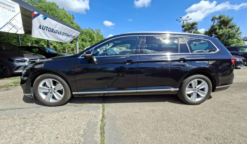 Volkswagen Passat Klimatronic 3-stref, Podgrz. fotele, Podgrz. szyba, Skóra/Alcantara B8 (2014-2023) full