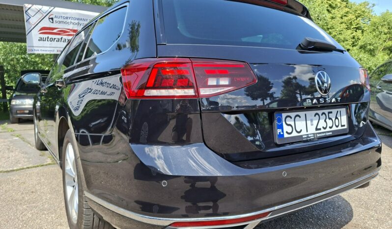 Volkswagen Passat Klimatronic 3-stref, Podgrz. fotele, Podgrz. szyba, Skóra/Alcantara B8 (2014-2023) full