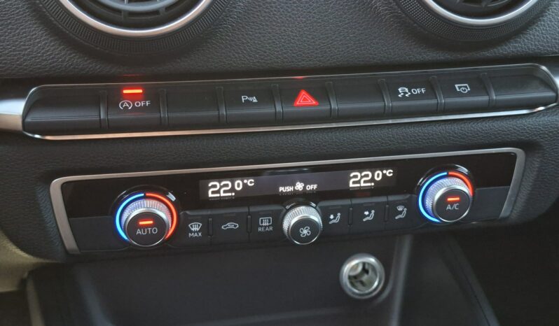 Audi A3 Limousine Limousine 1.5 TFSI ACT Sport, Klimatronic 2-stref, Nawigacja, PDC 2x 8V (2012-) full