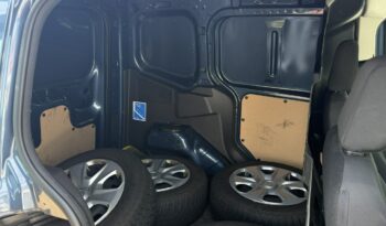 Ford Transit Courier Stan Bardzo Dobry Niski Przebieg FV VAT 23% full