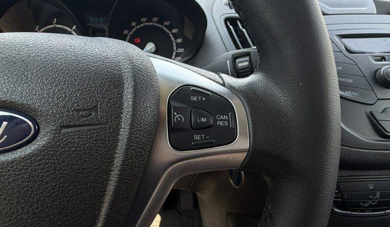 Ford Transit Courier Stan Bardzo Dobry Niski Przebieg FV VAT 23% full
