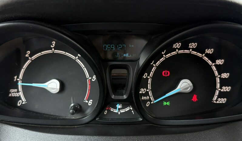 Ford Transit Courier Stan Bardzo Dobry Niski Przebieg FV VAT 23% full