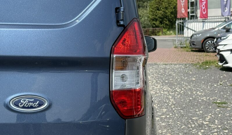 Ford Transit Courier Stan Bardzo Dobry Niski Przebieg FV VAT 23% full