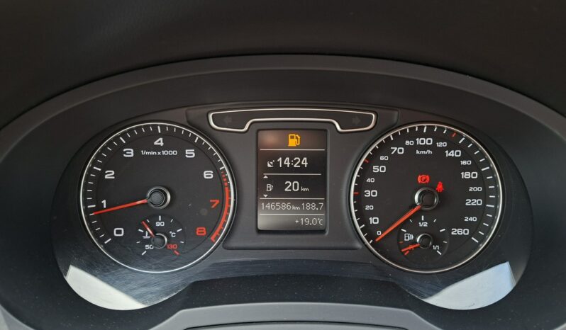 Audi Q3 Klimatronic 2-stref, Podgrz. fotele, Bi-Xenon, 2 kpl. kół, 2x PDC I (2011-2018) full