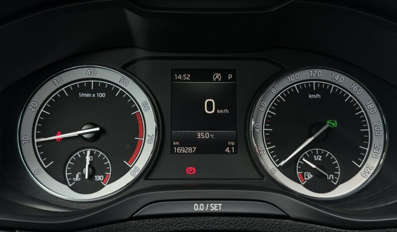 Škoda Karoq I właściciel Serwis ASO VAT 23% Bezwypadkowy Poleasingowy Salon Polska full