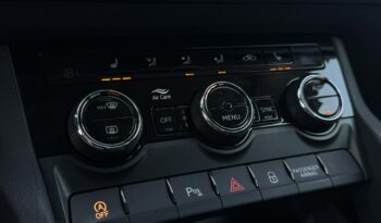 Škoda Karoq Poleasingowy Salon Polska I właściciel Serwis ASO VAT 23% Bezwypadkowy full