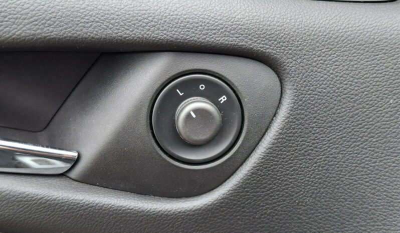 Opel Zafira Klimatyzacja, Podgrz. fotele + kierownica, Nawigacja, PDC 2x, Hak C (2011-) full