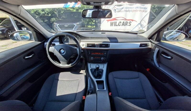 BMW 318 RWD, Klimatronic 2-stref., Podgrzewane fotele, Czujniki parkowania E90 (2005-2012) full