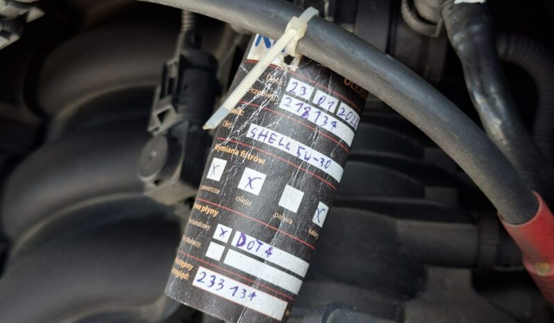 BMW 318 RWD, Klimatronic 2-stref., Podgrzewane fotele, Czujniki parkowania E90 (2005-2012) full